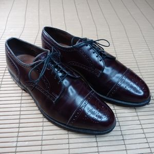 Allen Edmonds Sanford oxblood merlot Burgandy 8.5EEE Perforated Cap Toe. 26pm